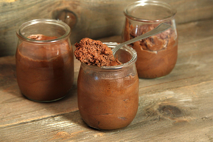 Mousse au chocolat au jus de pois chiche
