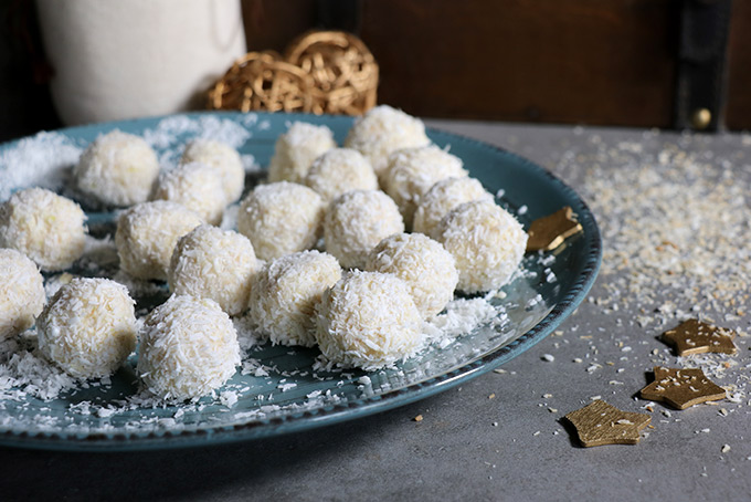 Recette de truffes au chocolat blanc, à la noix de coco et au citron