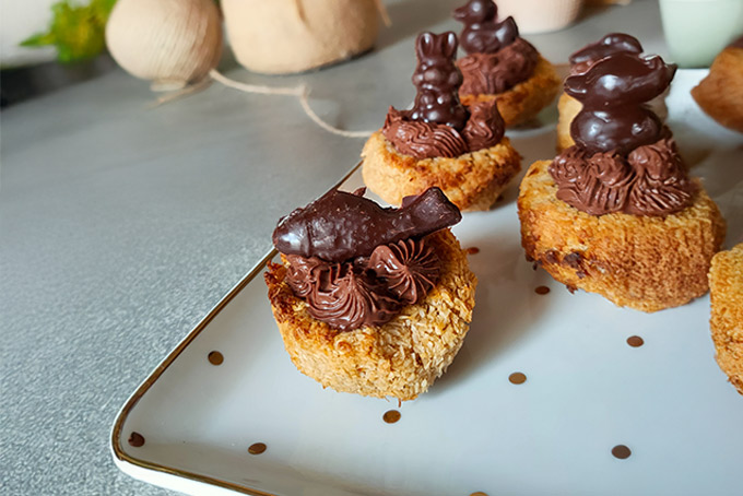 Recette de nids à la noix de coco et ganache au chocolat pour Pâques