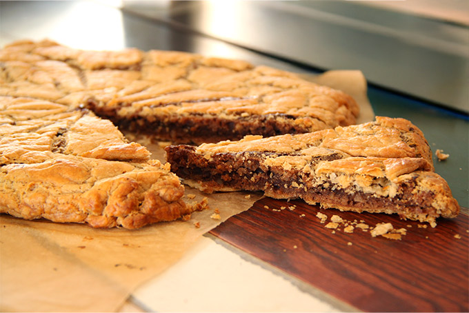 Recette de galette des rois au chocolat au lait et aux cacahuètes